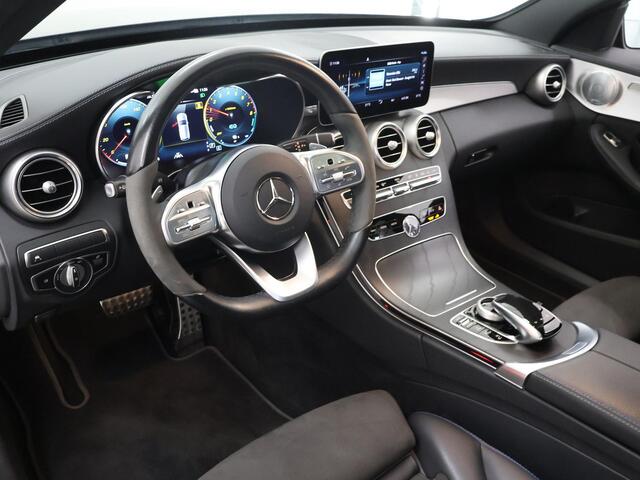 Mercedes-Benz C-KLASSE Estate 300 e Premium Pack | AMG | Night | Panoramadak | Burmester | Widescreen | Stoelverwarming |