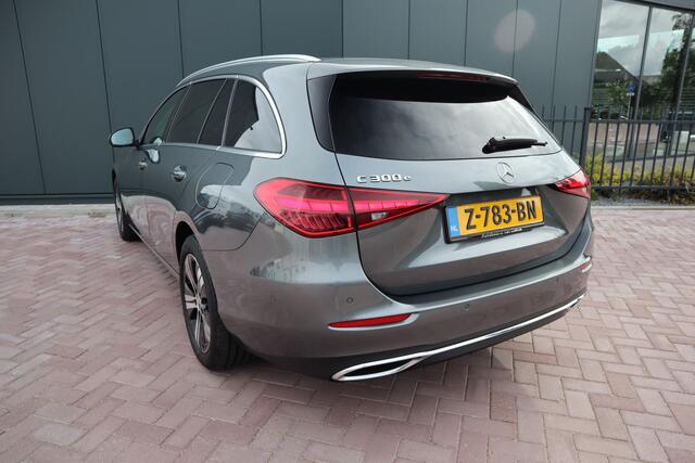 Mercedes-Benz C-KLASSE Estate 300 e Business Line Comfort Stoelen High Performance LED-koplampen Stoelverwarming Uitklapbare Trekhaak Etc.
