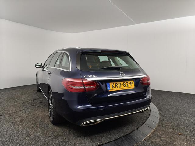 Mercedes-Benz C-KLASSE Estate 300 e Business Solution Luxury | Leder | Stoelverwarming | Camera | Navigatie |