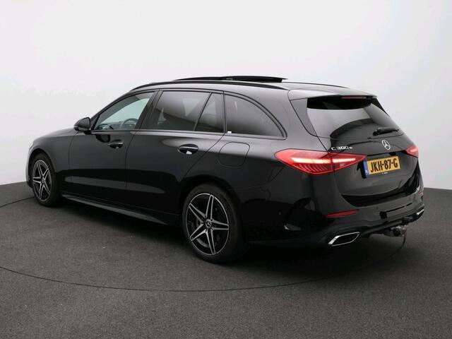 Mercedes-Benz C-KLASSE Estate 300 e Business Solution AMG Trekhaak |AMG Line | Night Pakket | Panorama Schuif-Kanteldak | Parkeerpakket met 360°-camera | Alarm Klasse 3. Inclusief 24 maanden Mercedes-Benz Certified garantie voor Europa.