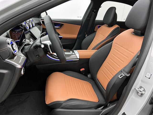 Mercedes-Benz C-KLASSE 300 e 140 Years Edition | Comfortpakket Plus | Nightpakket | Parkeerpakket met 360°-camera | Trekhaak | Panoramaschuifdak | Middenconsole metaalstructuur | DISTRONIC | GUARD 360° Plus | 19" multispaaks lichtmetalen AMG-velgen |