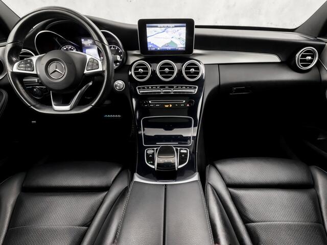 Mercedes-Benz C-KLASSE 180 AMG Sport 156Pk Automaat (PANORAMADAK, NAVIGATIE, LEDER, ELEK SPORTSTOELEN, STOELVERWARMING, ELEK ACHTERKLEP, GETINT GLAS, ZWART HEMEL, NIEUWSTAAT)