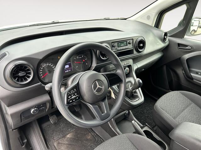 Mercedes-Benz CITAN 108 CDI L1 Base | incl. 12 maanden garantie | Cruise control | Airco | Schuifdeur rechts | LED dagrijverlichting | DAB+ radio | Betonplex vloer |