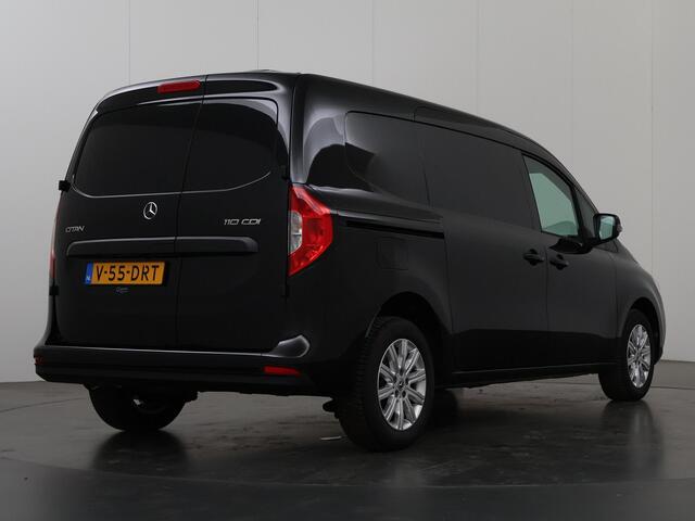 Mercedes-Benz CITAN 110 CDI Aut. | L2 | Pro | Cruisecontrol | Bumpers in Lakkleur | Regen- en Lichtsensor | Achterdeuren | Bluetooth + Telefoonhouder | Parkeercamera | Spraakassistent | Airco | LM Velgen | Certified
