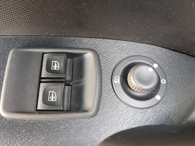 Mercedes-Benz CITAN 112 1.2i automaat aangepaste auto voor mindervalide !!!