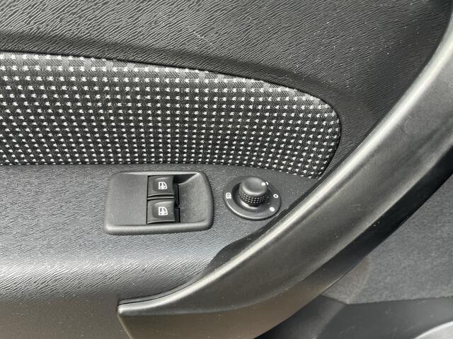 Mercedes-Benz CITAN 108 CDI Ambiente Personenvervoer Airco Cruise controle 5-Persoons Sitebars Telefoonverbinding Euro 6 Bpm vrij voor particulier gebruik!!