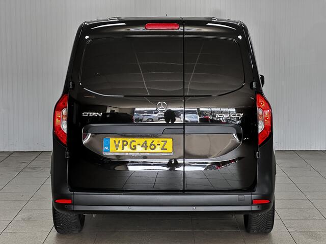 Mercedes-Benz CITAN 108 CDI L1 Pro/ Zij-Schuifdeur rechts/ Airco/ Cruise/ Elek. pakket/ Bluetooth/ Armsteun/ Multi. Stuur/ USB/ PDC/ LED Dagrijverl./ Metallic lak.