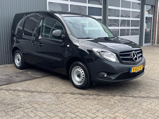 Mercedes-Benz CITAN 111 CDI BlueEFFICIENCY Btw en Bpm vrij!! Airco Cruise controle Trekhaak 1050kg trekgewicht Parkeer sensoren achter Navigatiesysteem Telefoonverbinding Euro 6