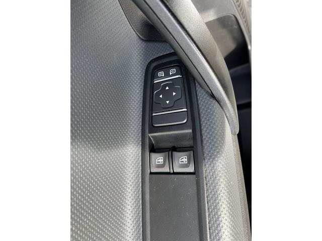 Mercedes-Benz CITAN 110 CDI L1 / MBUX / Camera / Carplay navigatie / Cruise control / Airco