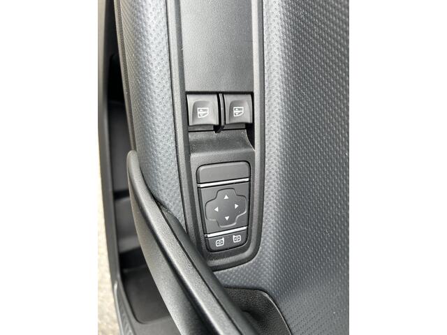 Mercedes-Benz CITAN 110 CDI L1 PRO / 3 Zits / Automaat / MBUX / Camera / Carplay / Cruise control / Airco / LMV