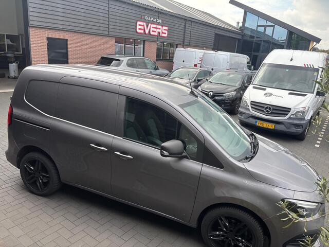 Mercedes-Benz CITAN 112 CDI L1 18'' zwarte LM velgen