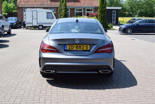 Mercedes-Benz CLA-KLASSE AMG LINE Automaat 180