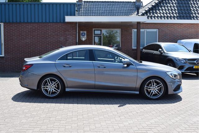Mercedes-Benz CLA-KLASSE AMG LINE Automaat 180