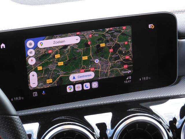 Mercedes-Benz CLA-KLASSE 180 AMG/ PANORAMADAK/ CARPLAY/ WIDESCREEN