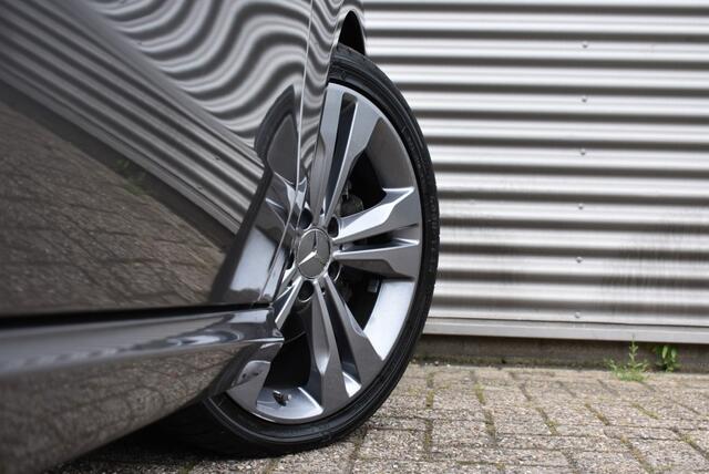 Mercedes-Benz CLA-KLASSE 200 D AMBITION / SHOOTING BRAKE / NAVI / CRUISE / LED