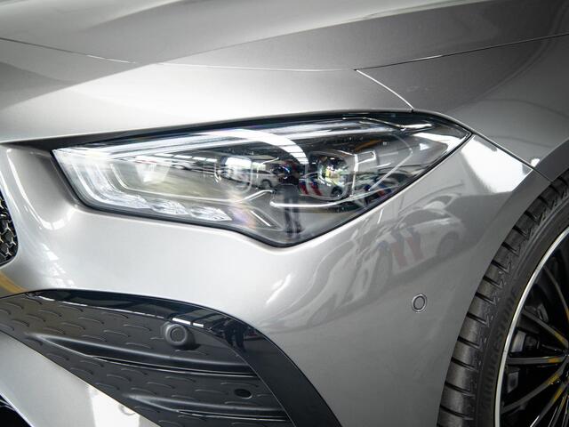 Mercedes-Benz CLA-KLASSE 180 AMG Line Premium PLUS | Panorama dak