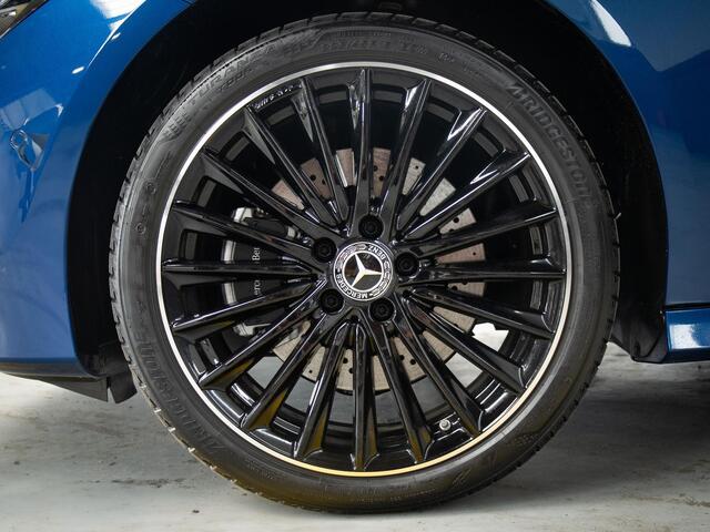 Mercedes-Benz CLA-KLASSE 250 e AMG Line Premium | Panorama dak