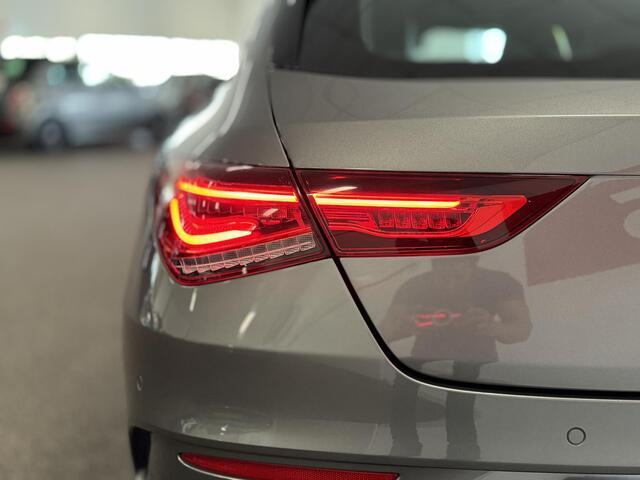 Mercedes-Benz CLA-KLASSE Shooting Brake 200 Solution AMG NAVIGATIE, CRUISE, ECC AIRCO