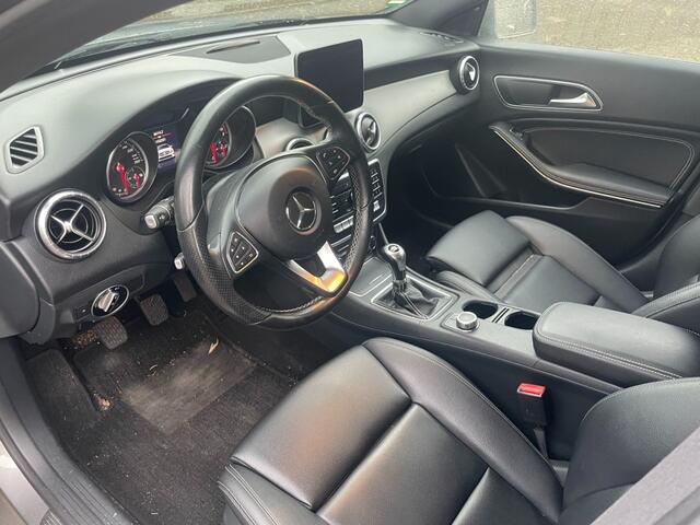 Mercedes-Benz CLA-KLASSE CLA 200 PRESTIGE Shooting Brake AMG