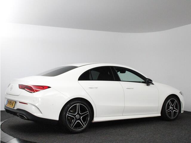 Mercedes-Benz CLA-KLASSE 200 Business Solution AMG | Night pakket | Sfeerverlichting | Wide screen
