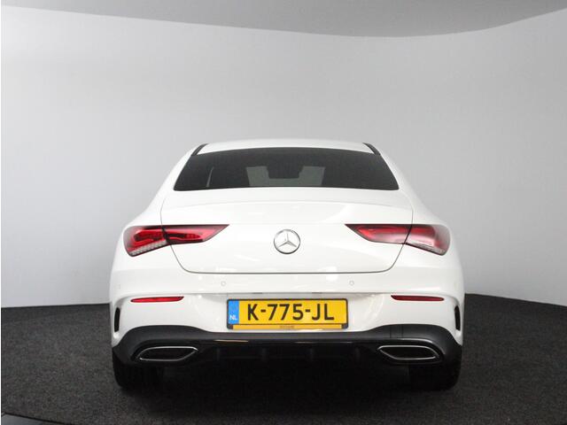 Mercedes-Benz CLA-KLASSE 200 Business Solution AMG | Night pakket | Sfeerverlichting | Wide screen