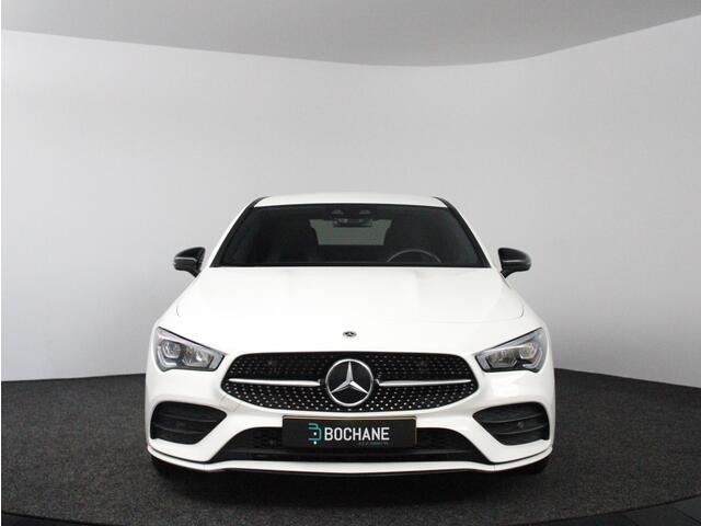 Mercedes-Benz CLA-KLASSE 200 Business Solution AMG | Night pakket | Sfeerverlichting | Wide screen