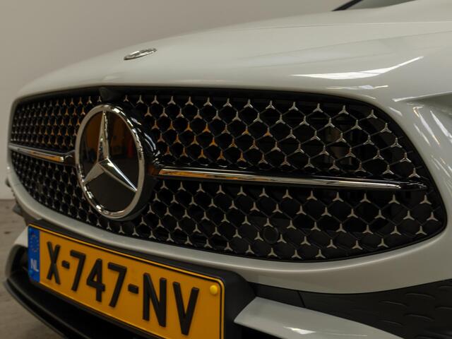 Mercedes-Benz CLA-KLASSE Shooting Brake 180 AMG Line Premium | Panorama dak