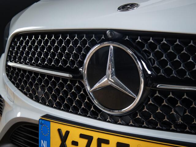 Mercedes-Benz CLA-KLASSE Shooting Brake 180 AMG Line Panorama dak
