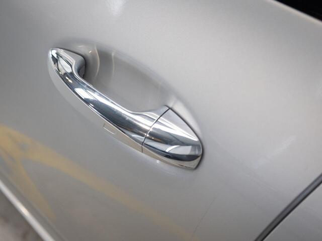 Mercedes-Benz CLA-KLASSE 200 AMG Line Premium | Panorama dak