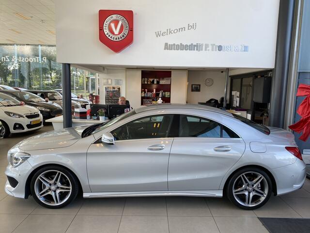 Mercedes-Benz CLA-KLASSE 180 Ambition,AMG Line,Automaat,Navigatie,Parkeerassistent,Trekhaak,Half Leder/Alcantara,Climate&Cruisecontrol,Keyless Entry,Bluetooth met Spraakbediening,18 Inch Lmv