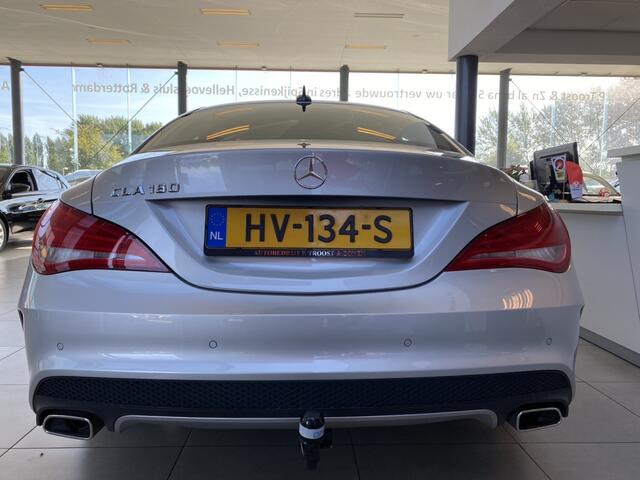 Mercedes-Benz CLA-KLASSE 180 Ambition,AMG Line,Automaat,Navigatie,Parkeerassistent,Trekhaak,Half Leder/Alcantara,Climate&Cruisecontrol,Keyless Entry,Bluetooth met Spraakbediening,18 Inch Lmv