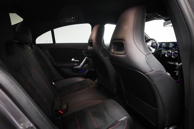 Mercedes-Benz CLA-KLASSE 250 e Business Solution AMG Limited | WIDESCREEN | LED | BURMESTER DAB | APPLE | CAMERA | 19"
