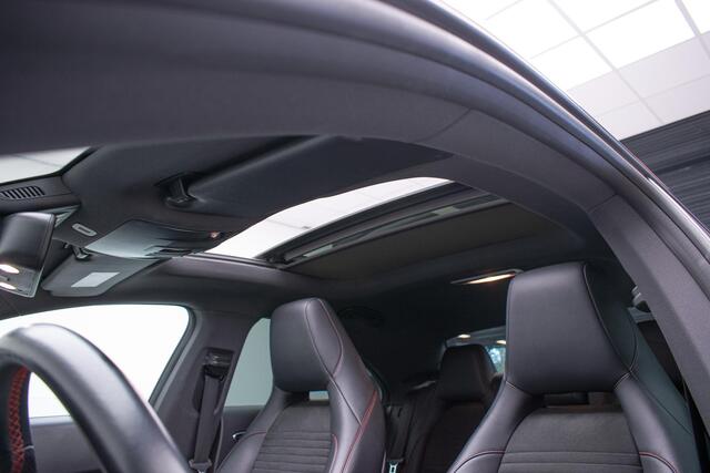 Mercedes-Benz CLA-KLASSE 200 Ambition | Pano| Stoelverwarming