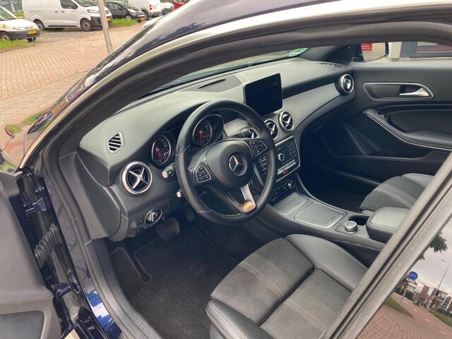 Mercedes-Benz CLA-KLASSE Shooting Brake 200 Prestige | Navi | Cruise | 87.942 km Dealeronderhouden