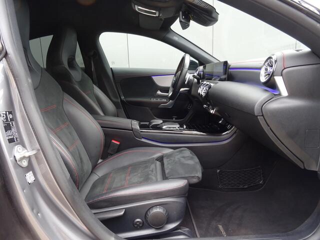 Mercedes-Benz CLA-KLASSE 180 Business Solution AMG * SFEER * WIDESCREEN !!