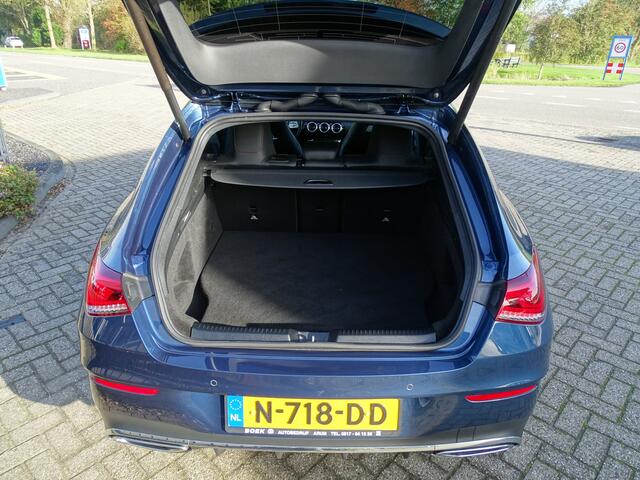 Mercedes-Benz CLA-KLASSE Shooting Brake AMG-LINE 250e H-LEER | CAMERA | NAVI | LED | PRIVACY GLASS