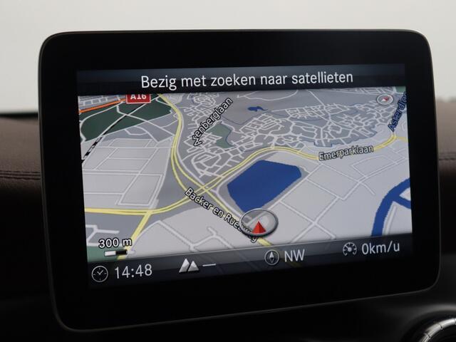 Mercedes-Benz CLA-KLASSE 200 Prestige Parkeersensor voor en achter, navi