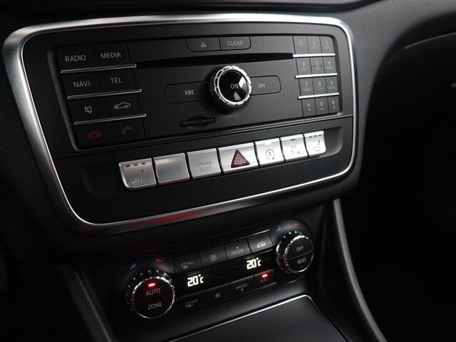 Mercedes-Benz CLA-KLASSE 200 Prestige Parkeersensor voor en achter, navi
