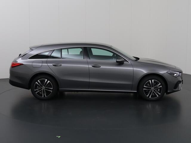Mercedes-Benz CLA-KLASSE Shooting Brake 250 e Star Edition 2x groot scherm | Led verlichting | Achteruitrijcamera | 17 inch LM velgen |
