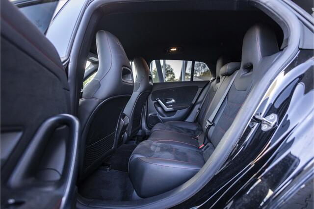 Mercedes-Benz CLA-KLASSE Shooting Brake 250 e AMG | E-Trekhaak | Night | Carplay | DAB | Stoelverw.