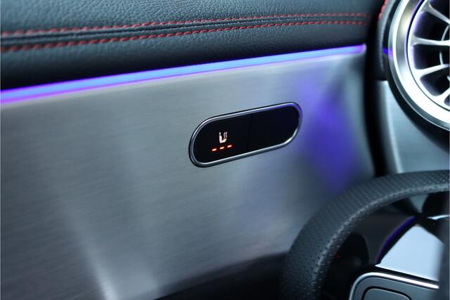 Mercedes-Benz CLA-KLASSE 200 Business Solution AMG Line Aut7 | Panoramadak | Widescreen | Trekhaak | Sfeerverlichting | Camera | High Perf. LED | Stoelverwarming | Cruise Control |