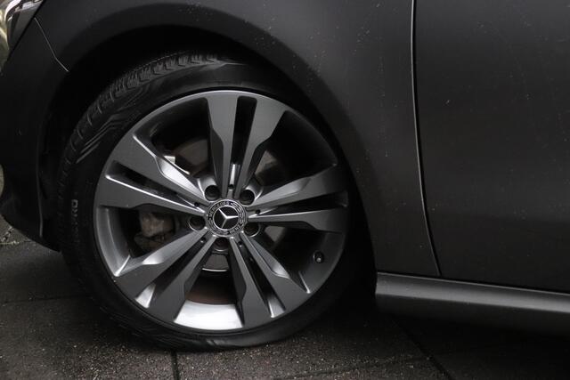 Mercedes-Benz CLA-KLASSE 180 Business Solution AMG Upgrade Edition | NL AUTO | PANO | STOELVERWARMING | SPORTSTOELEN | CAMERA | PDC | CRUISE |