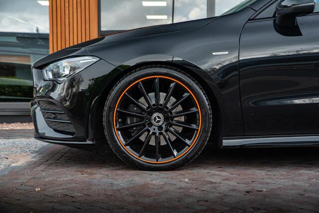 Mercedes-Benz CLA-KLASSE Shooting Brake 200 d AMG Edition 1 Orange