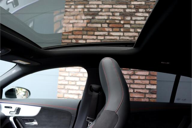 Mercedes-Benz CLA-KLASSE Shooting Brake 250 e AMG Line Aut8 | Panoramadak | Distronic+ | Memory | Camera | Sfeerverlichting | Augmented Reality | Keyless Go | Multibeam LED | Advanced Sound System |