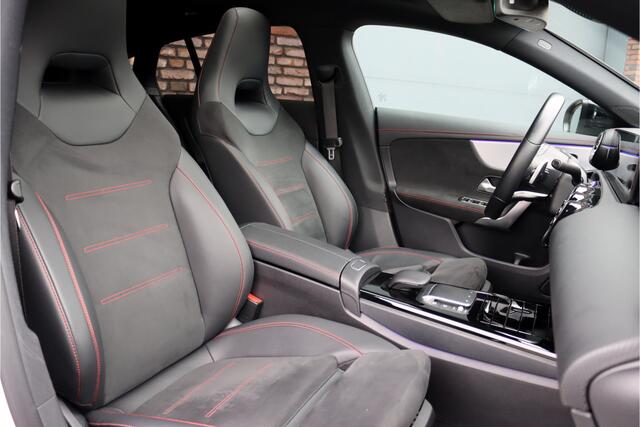 Mercedes-Benz CLA-KLASSE Shooting Brake 250 e AMG Line Aut8 | Panoramadak | Distronic+ | Memory | Camera | Sfeerverlichting | Augmented Reality | Keyless Go | Multibeam LED | Advanced Sound System |