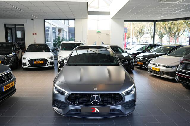 Mercedes-Benz CLA-KLASSE 250 e AMG Line 45S Pano Burmester Sfeer
