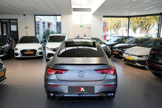 Mercedes-Benz CLA-KLASSE 250 e AMG Line 45S Pano Burmester Sfeer
