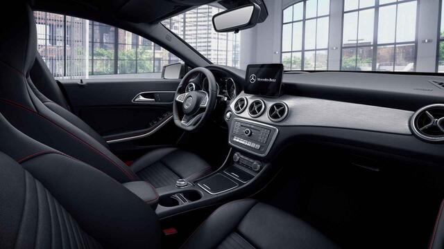 Mercedes-Benz CLA-KLASSE Shooting Brake 180 Business Solution AMG | Panoramadak | Stoelverwarming | Sfeerverlichting | Trekhaak | Achteruirijcamera |