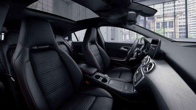 Mercedes-Benz CLA-KLASSE Shooting Brake 180 Business Solution AMG | Panoramadak | Stoelverwarming | Sfeerverlichting | Trekhaak | Achteruirijcamera |