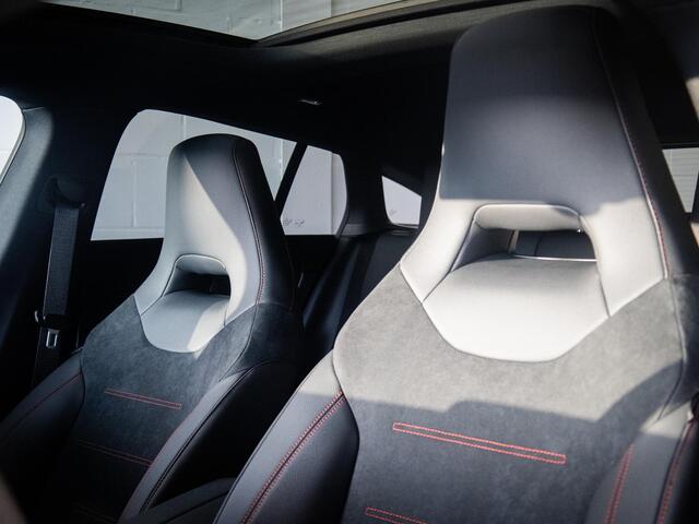 Mercedes-Benz CLA-KLASSE Shooting Brake 180 AMG Line Panorama dak